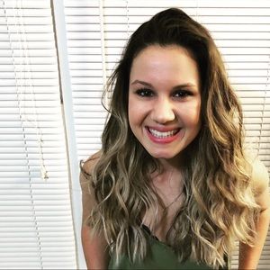 Meet your Posher, Brooke